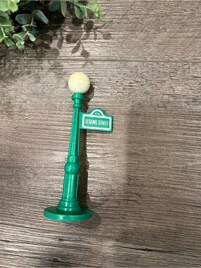 Fisher Price Little People Sesame Street 938 Sign‎ Lamppost Street Light 1974